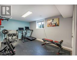 139 SKYLINE AVENUE - 30