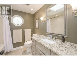 237 CASTLEGROVE BOULEVARD - 21