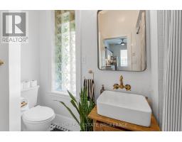 785 QUEENS AVENUE - 17