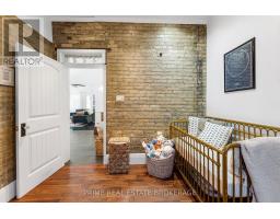 785 QUEENS AVENUE - 19