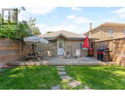 785 QUEENS AVENUE - 22