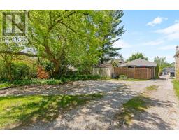 785 QUEENS AVENUE - 23