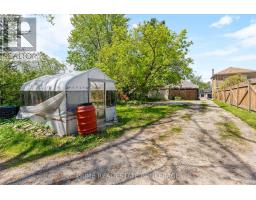 785 QUEENS AVENUE - 24