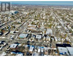 353 OXFORD STREET E - 7