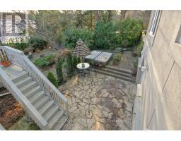 754 RIVERSIDE DRIVE - 34