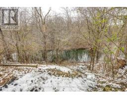 21 ALDERWOOD COURT - 40