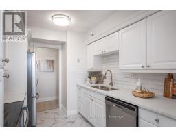 701 - 389 DUNDAS STREET - 13