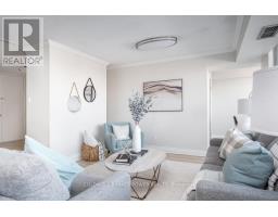 701 - 389 DUNDAS STREET - 5