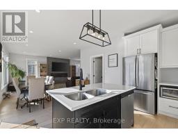 11 HAYES STREET - 18