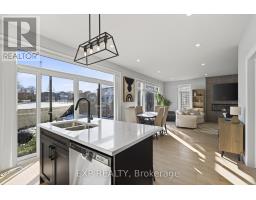 11 HAYES STREET - 19