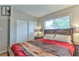 15 TALAVERA CRESCENT - 19