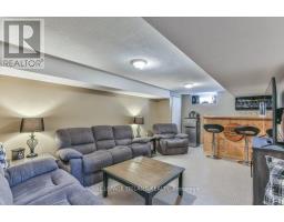 15 TALAVERA CRESCENT - 25