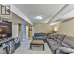 15 TALAVERA CRESCENT - 27