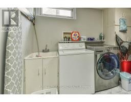 15 TALAVERA CRESCENT - 31