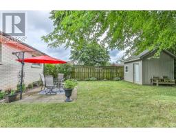 15 TALAVERA CRESCENT - 34