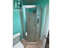 358 HELEN DRIVE - 13