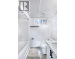 32 EMPIRE STREET - 42