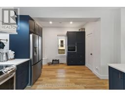 181 WELLINGTON STREET - 18