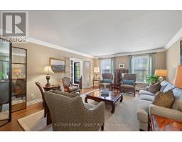 129 WYCHWOOD PLACE - 12