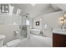 129 WYCHWOOD PLACE - 23