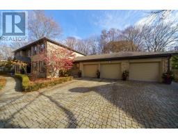 129 WYCHWOOD PLACE - 3