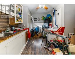 234 MAITLAND STREET - 16