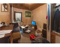 234 MAITLAND STREET - 19