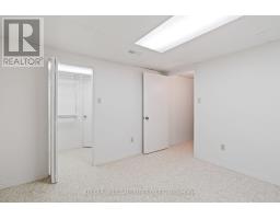 345 EVERGLADE CRESCENT - 38