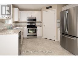 32 SCOURFIELD DRIVE - 10