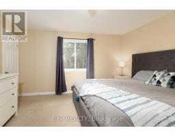 32 SCOURFIELD DRIVE - 15