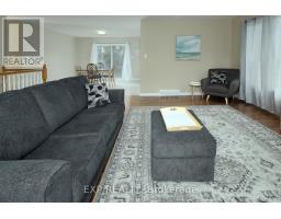 32 SCOURFIELD DRIVE - 8