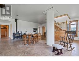 25090 DUNDONALD ROAD - 21