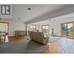 25090 DUNDONALD ROAD - 6