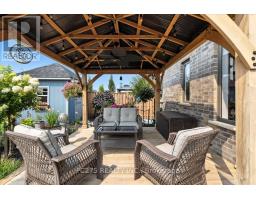 23 MATHESON CRESCENT - 38