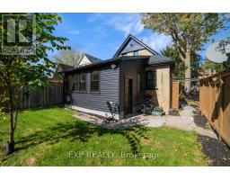 28 SPRINGBANK DRIVE - 44