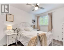 392 HOMESTEAD COURT - 23