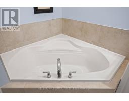 50 - 869 WHETHERFIELD STREET - 17