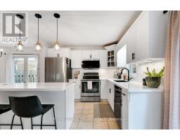 14 PENHALE AVENUE N - 12