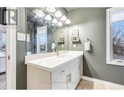 14 PENHALE AVENUE N - 20