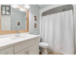 14 PENHALE AVENUE N - 26