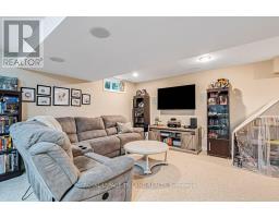 14 PENHALE AVENUE N - 29