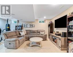 14 PENHALE AVENUE N - 30