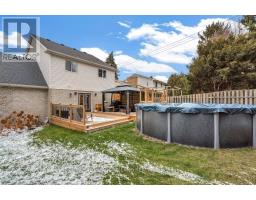 14 PENHALE AVENUE N - 37