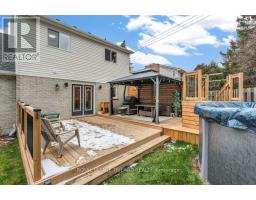 14 PENHALE AVENUE N - 39