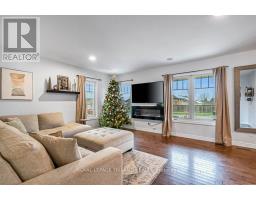 14 PENHALE AVENUE N - 7