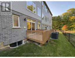 45 - 990 DEVERON CRESCENT - 38