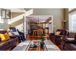 369 SKYLINE AVENUE - 13