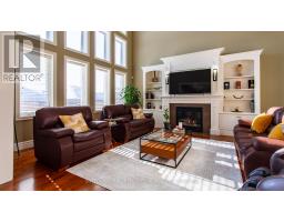 369 SKYLINE AVENUE - 14