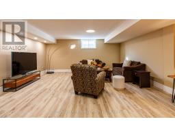 369 SKYLINE AVENUE - 34