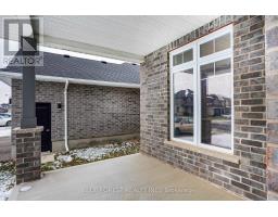 39 MUIRFIELD DRIVE - 4